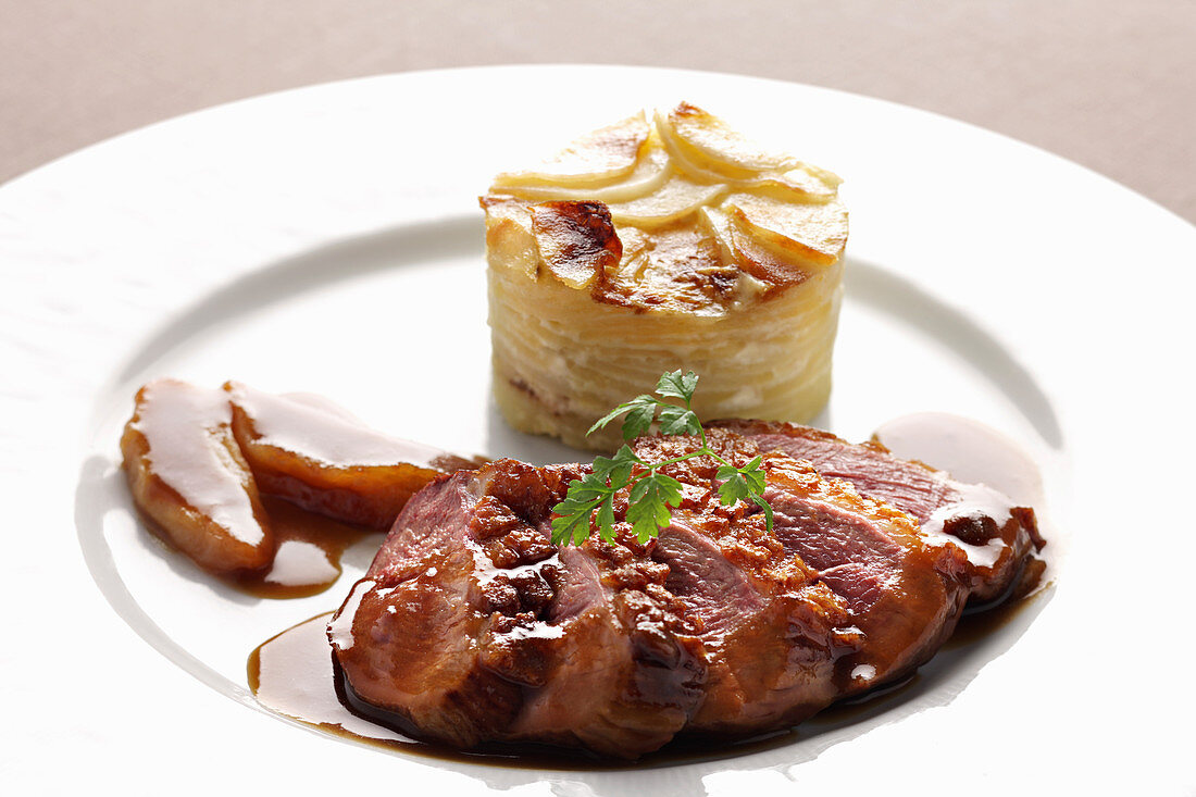 13412931 Duck magret and gratin dauphinois